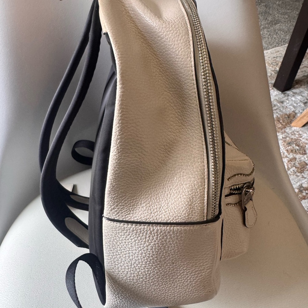 Coach Cream Pebble Leather Backpack with Pink Patchwork Accents - Picture 8 of 9